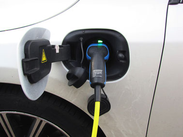 Recycling und Zweitnutzung: Strategien für eine nachhaltige Zukunft der Elektroauto-Batterien